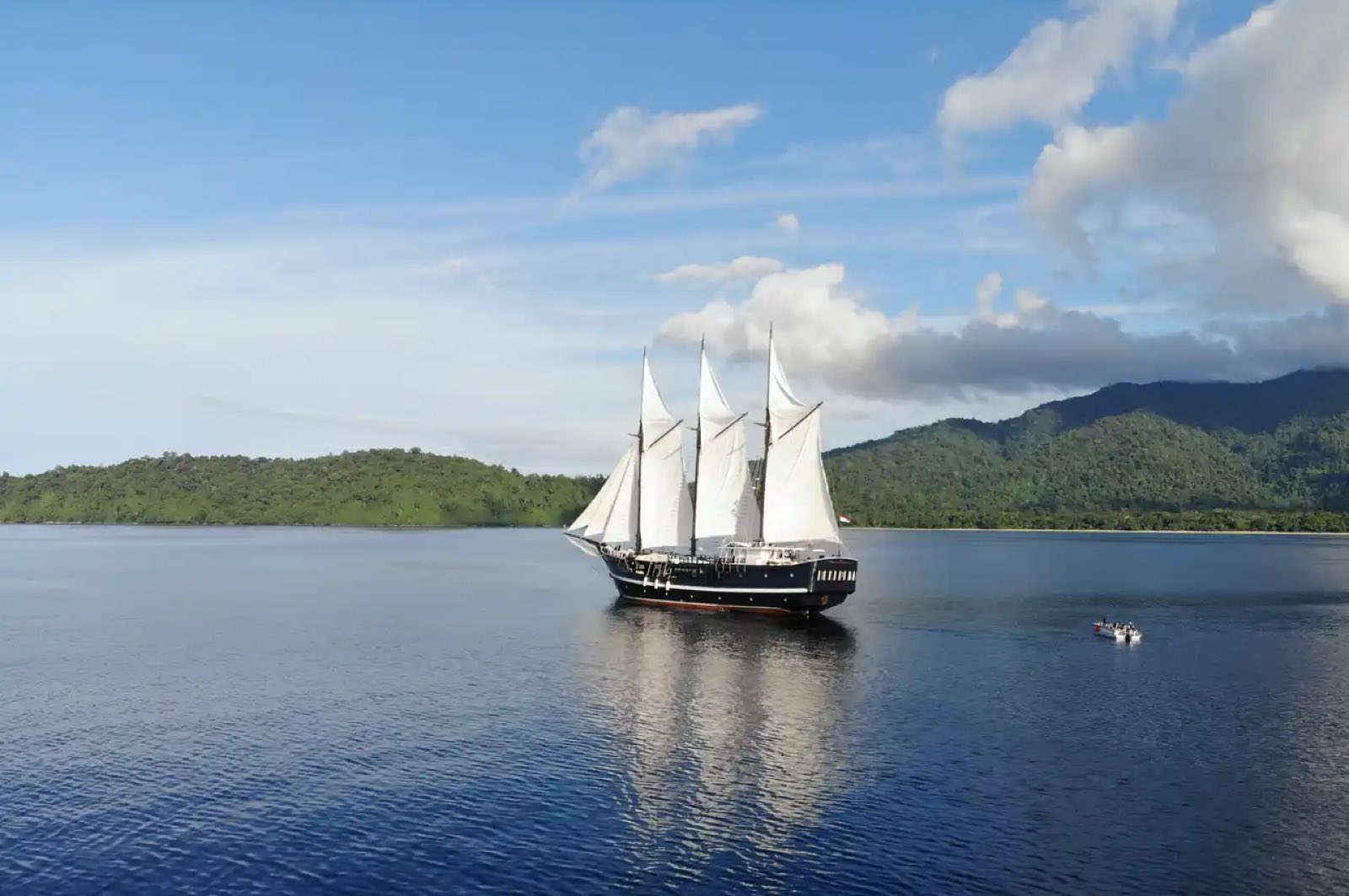 Dewi Nusantara — 2