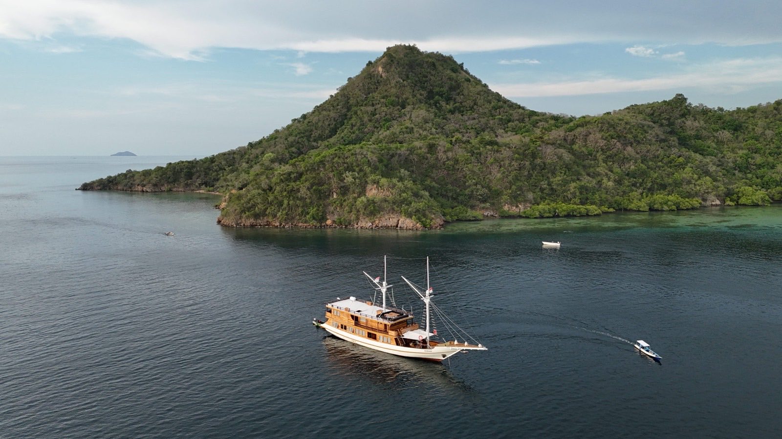 Sundari Voyages — 2