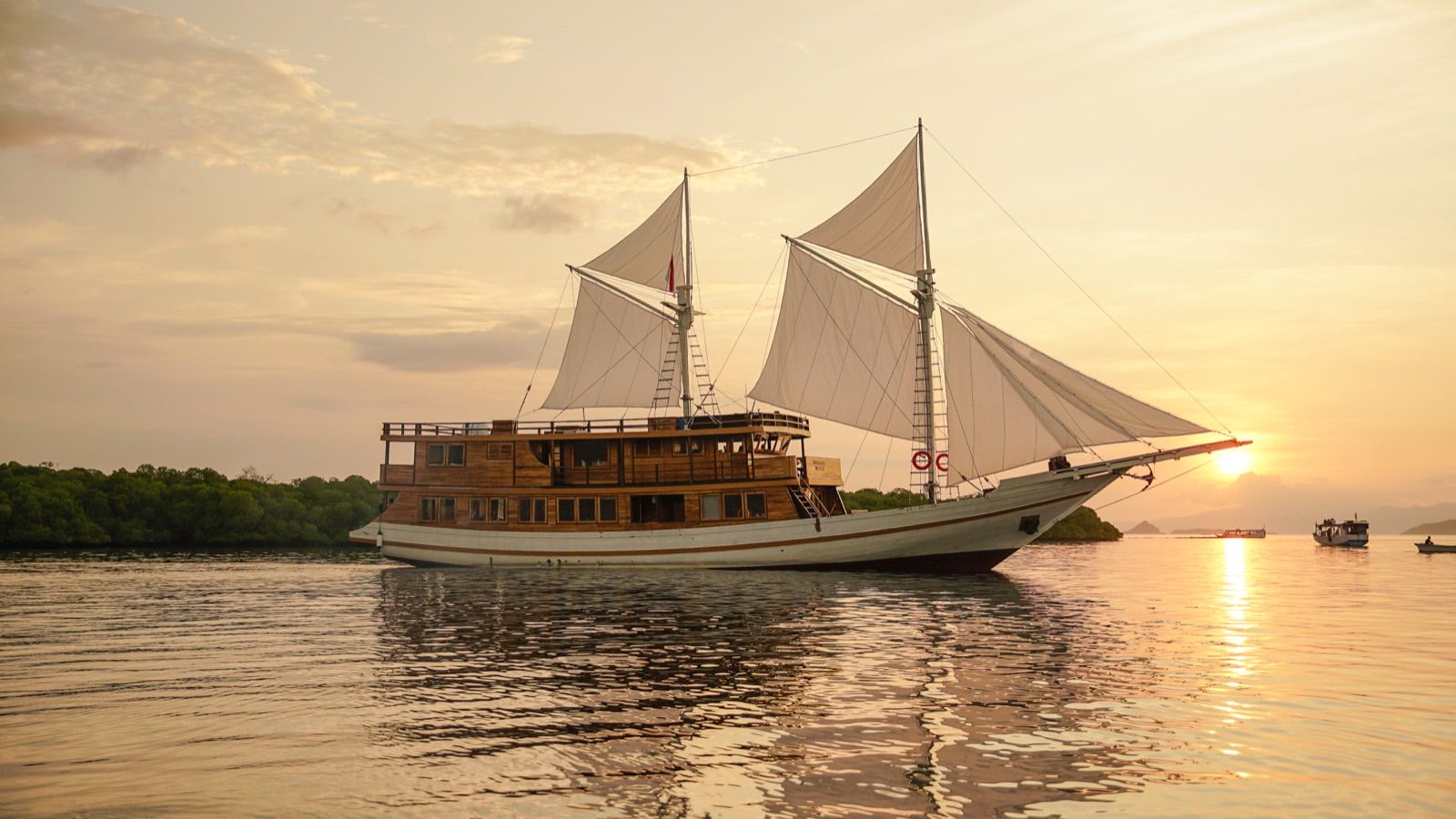 Sundari Voyages — 4